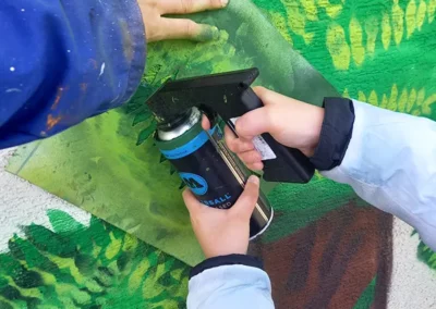 fresque ecole - enfant street art
